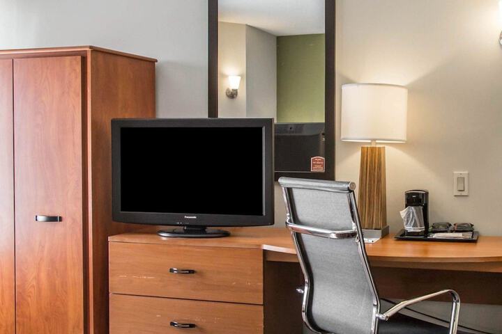 Room 19 of 48