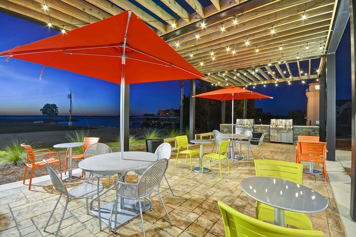 Home2 Suites by Hilton Decatur Ingalls Harbor