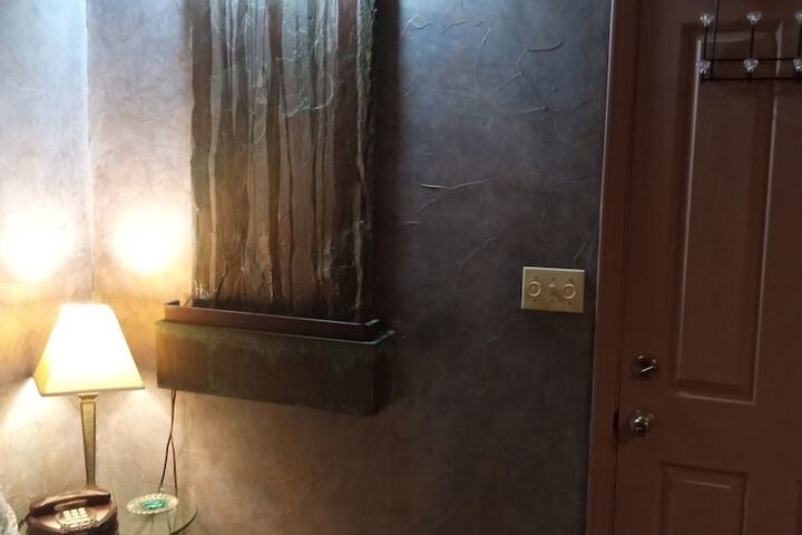 Room 28 of 48