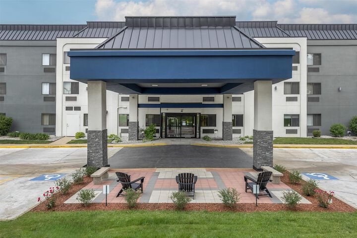 Best Western Bolingbrook Hotel