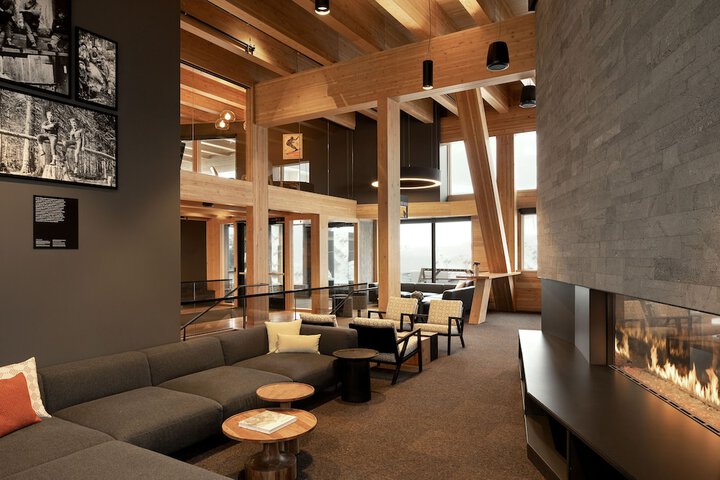 Hotel Interior 6 of 34