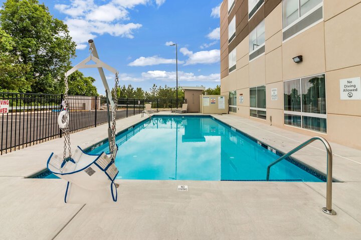 Pool 4 of 58