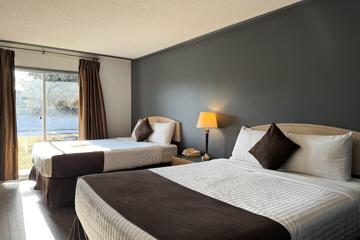 Divya Sutra Plaza and Conference Centre Vernon, BC