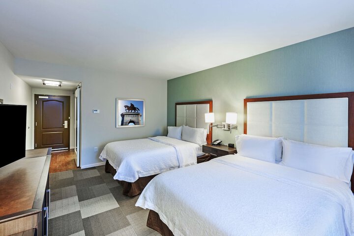 Room 11 of 36