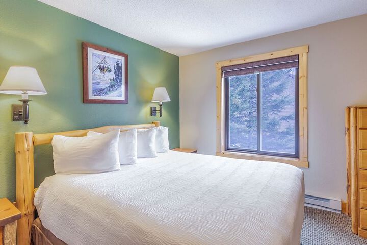 Room 17 of 51