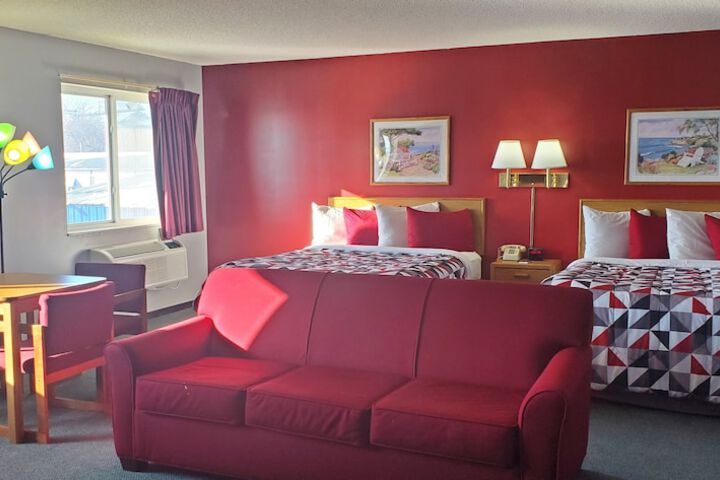Room 30 of 40