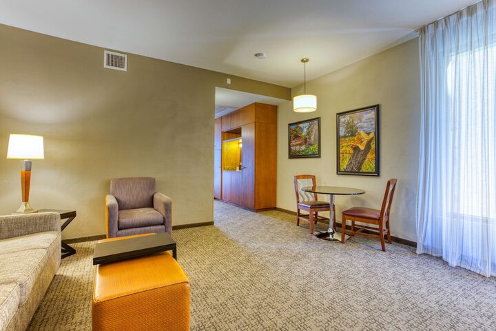 Room 37 of 168