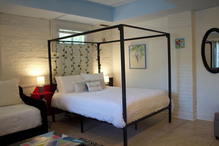 Room 41 of 64