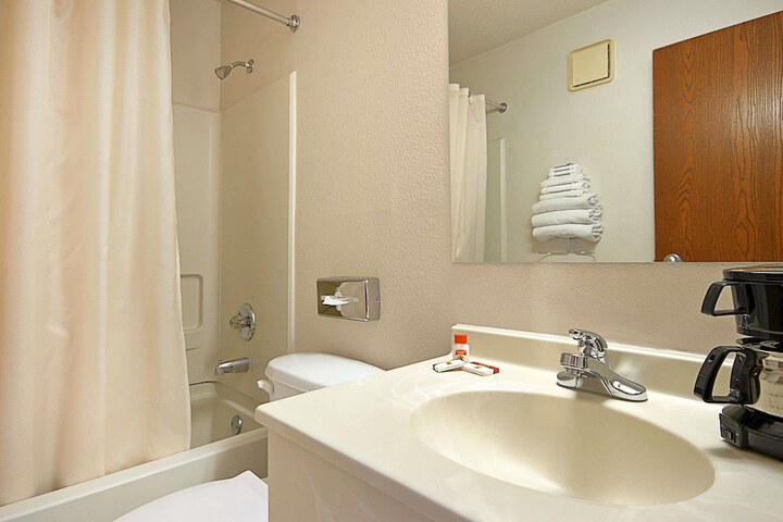 Room 3 of 5