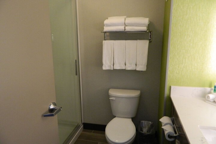 Holiday Inn Express & Suites Shippensburg by IHG