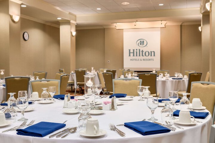 Hilton Fort Wayne at the Grand Wayne Convention Center