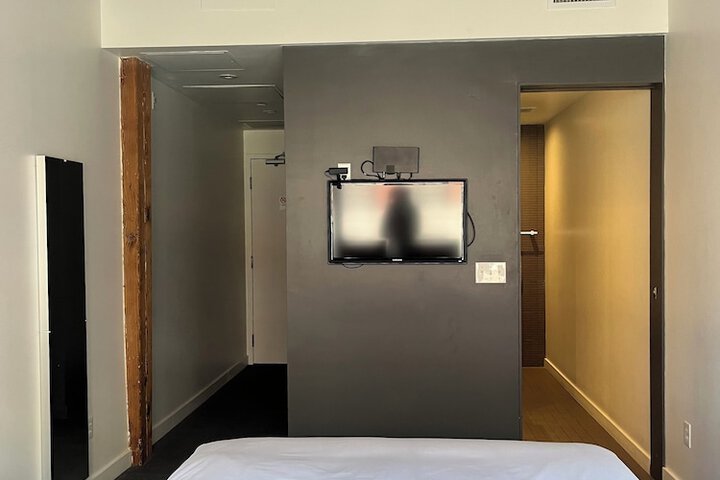 Room 18 of 54