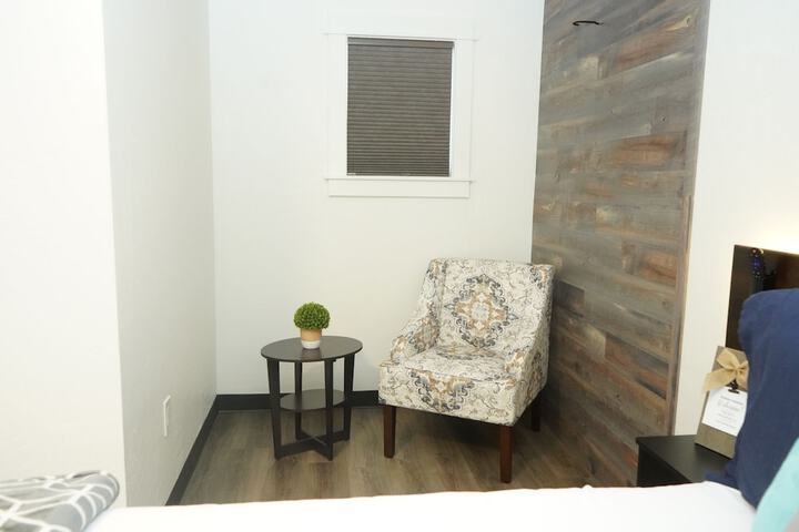 Room 18 of 27