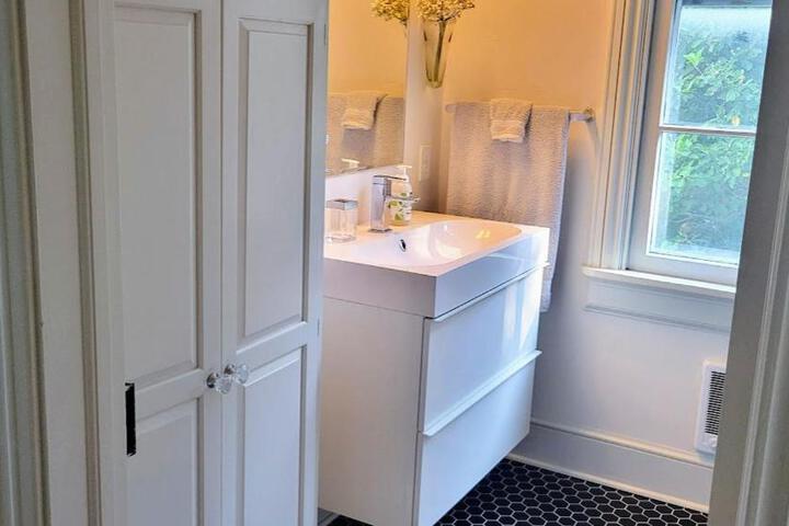 Pinetown Bridge Bnb LLC