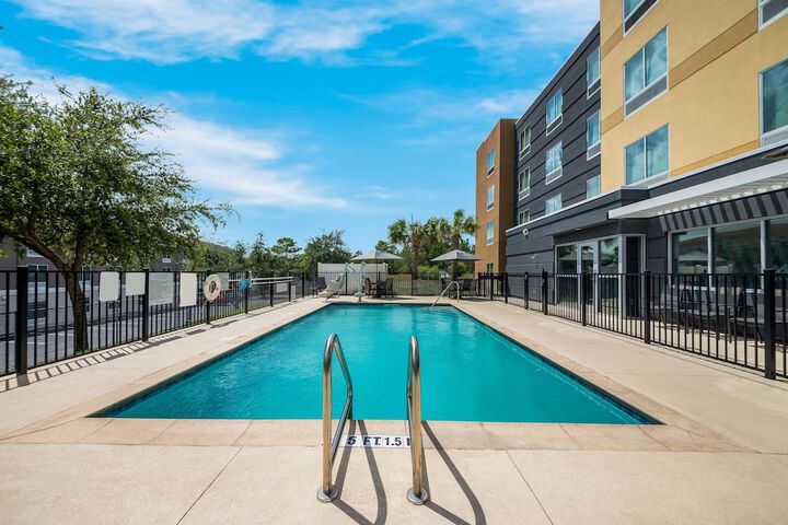 Fairfield Inn & Suites by Marriott Brooksville Suncoast Parkway