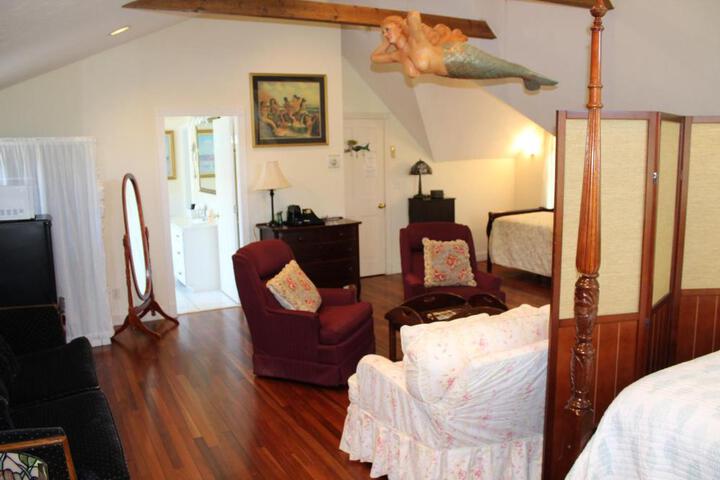 West Tisbury Inn