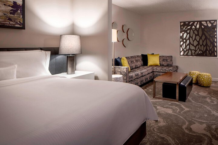 Room 42 of 104