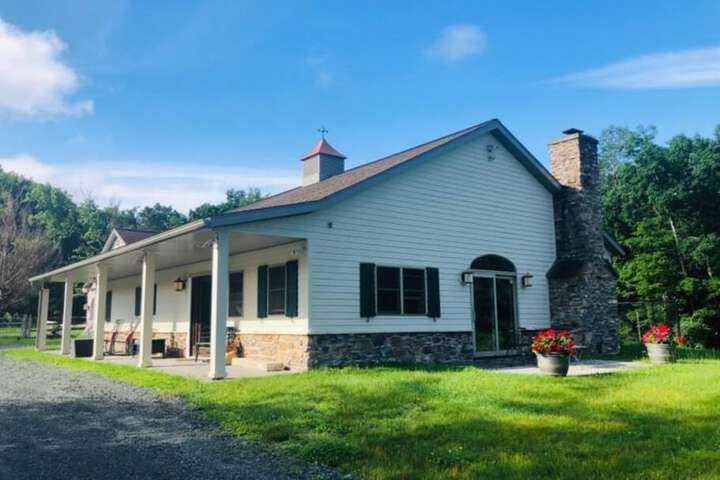 Modern Farm Home 2hr NYC BOS Peaceful Wifi