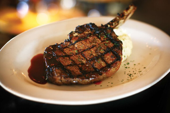 Dining 33 of 35