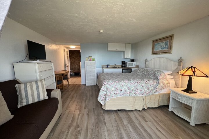 Room 88 of 230