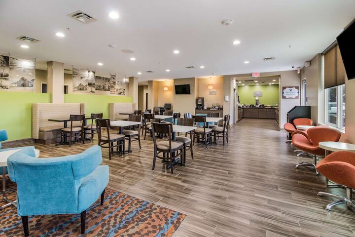 MainStay Suites at Discovery Park of America