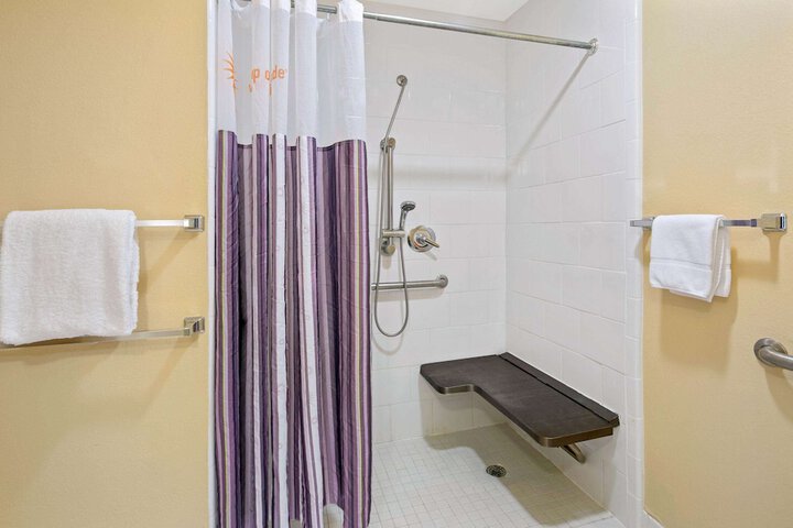 La Quinta Inn & Suites by Wyndham Sunrise