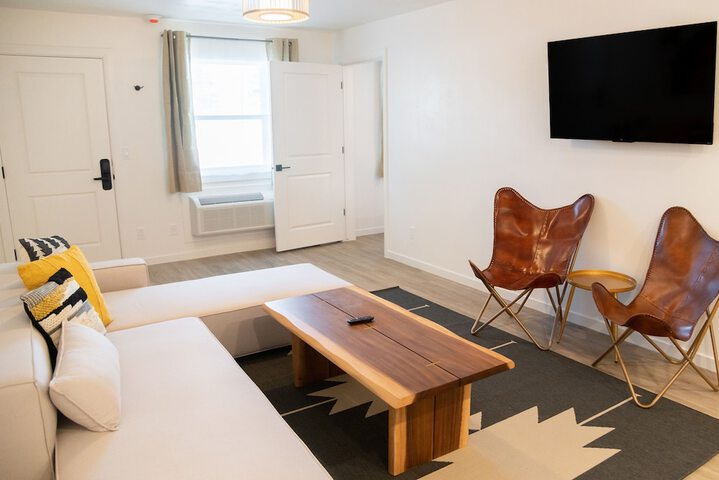 Room 51 of 67