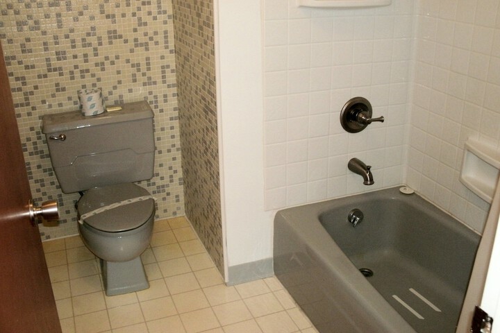 Room 18 of 44