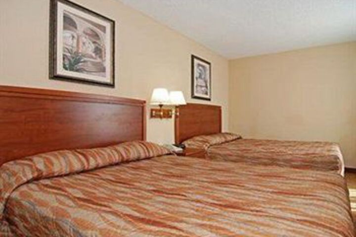 MainStay Suites