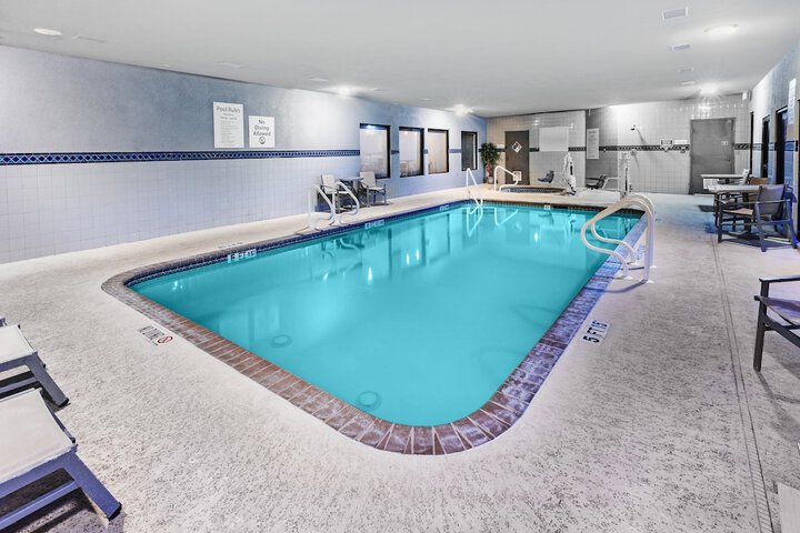 Pool 10 of 75