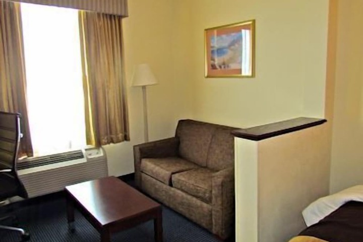 Room 37 of 43
