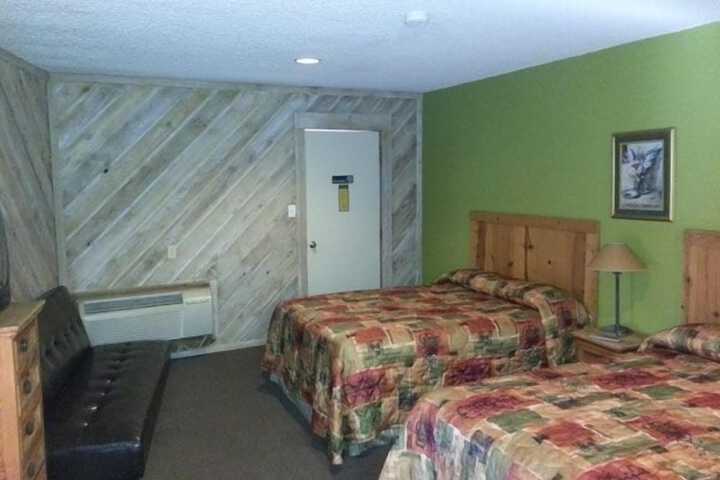 Room 9 of 69