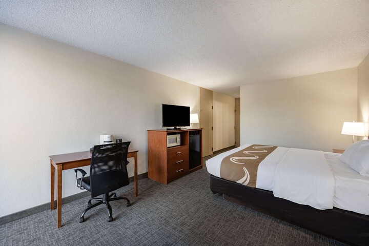 Room 45 of 76