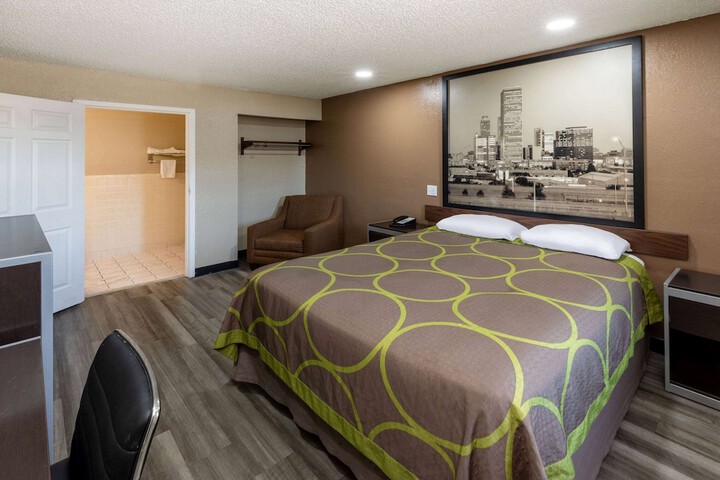 Room 22 of 29