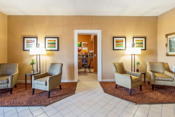 Hotel Interior 10 of 41
