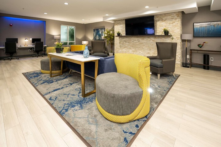 Hotel Interior 11 of 48
