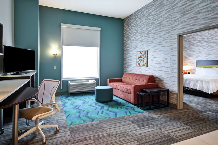 Room 25 of 47