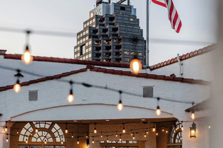 The St. Anthony a Luxury Collection Hotel, San Antonio