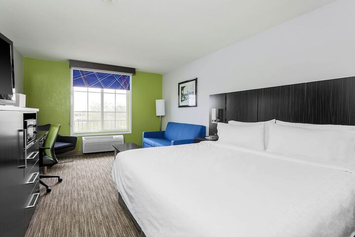Room 12 of 39