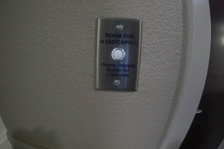 Room 41 of 90