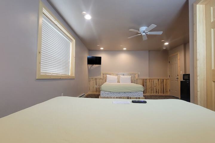 Room 30 of 41