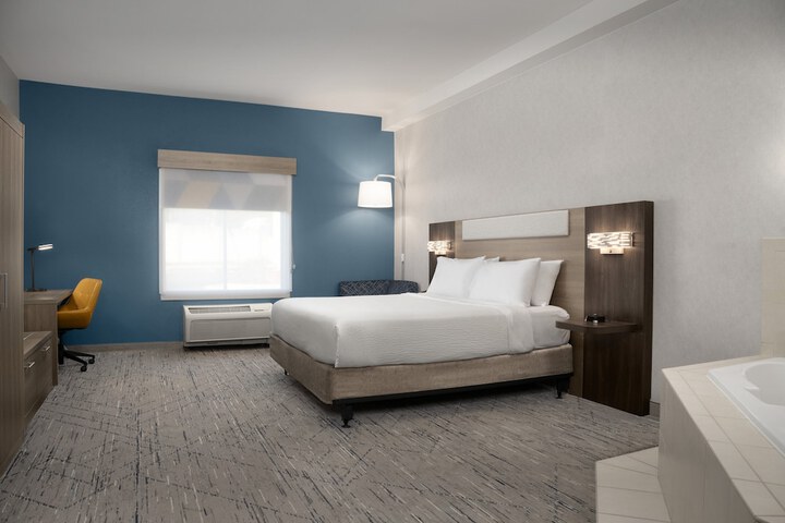 Room 34 of 50