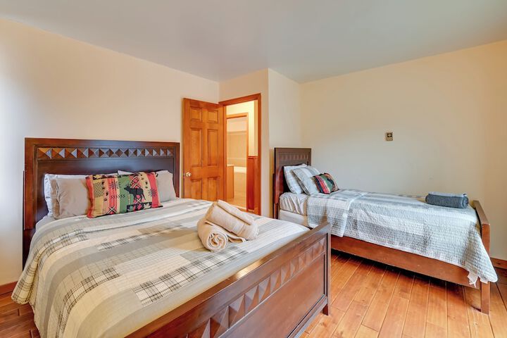 1 Mi to Hunter Mtn Skiing: Family-friendly Stay!