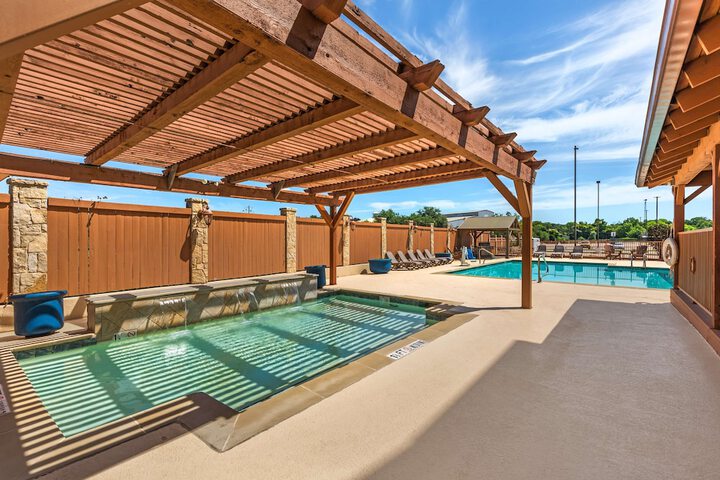 Pool 5 of 35