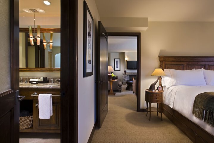Madeline Hotel & Residences Auberge Collection