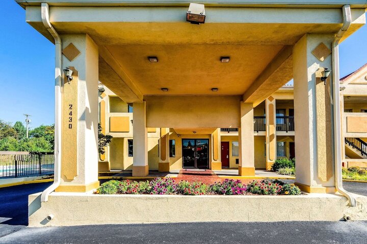 Hotel 4 of 36