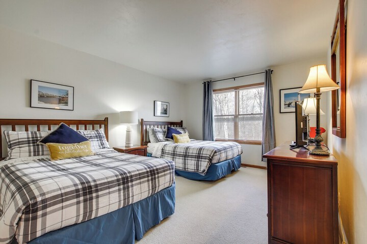 pattie's Other Place - Indoor Pool Access!