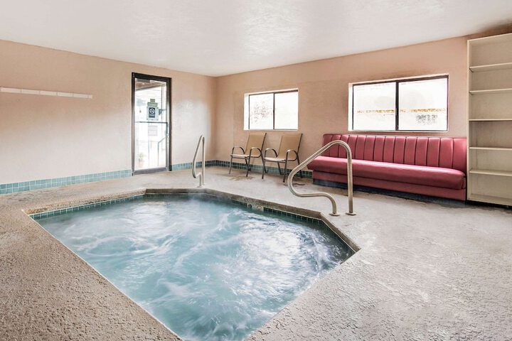Pool 5 of 73