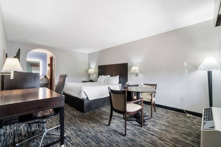 Room 34 of 46
