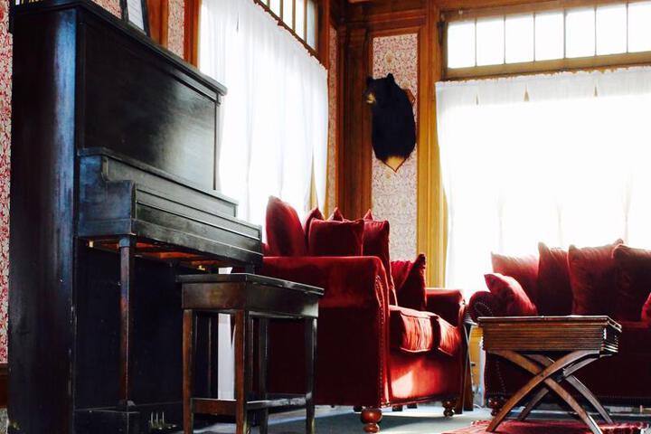 HERBERT GRAND HOTEL